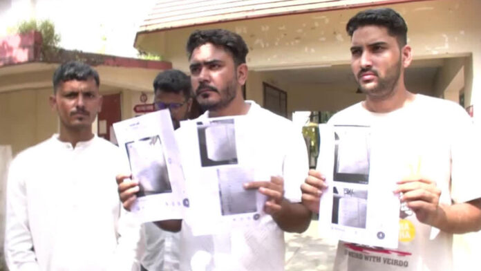 Berojgar-sangh Claims of paper leak in UKSSC exam