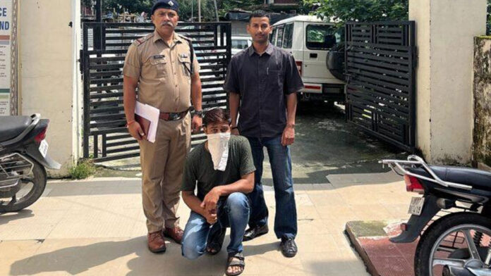 Fake-customer-care Accused arrested for cheating of Rs 14 lakh