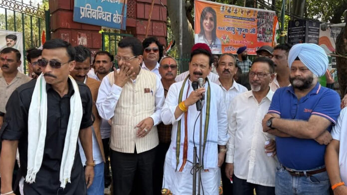 The government will fall in 12 hours