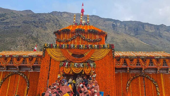 Badrinath Badrinath also recorded a record number of devotees