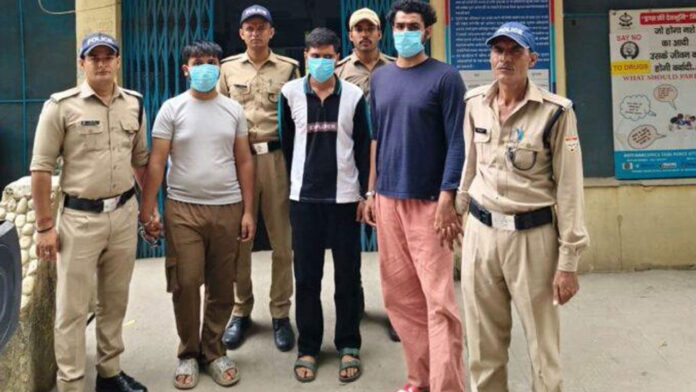 Fraud in the name of selling cheap iPhones