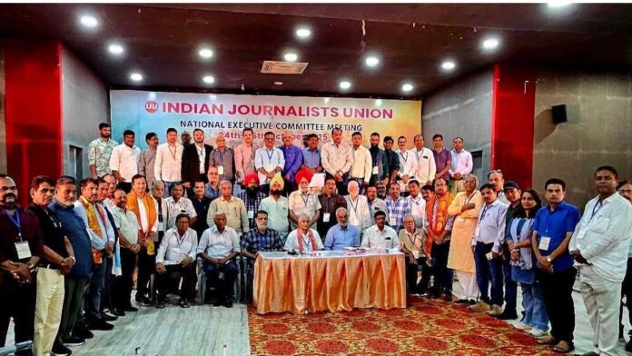 IJU The credibility of print media remains intact
