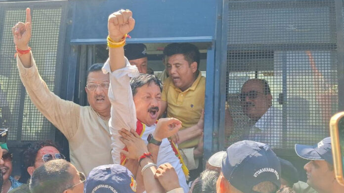 BJP becomes patron of paper auctioneers