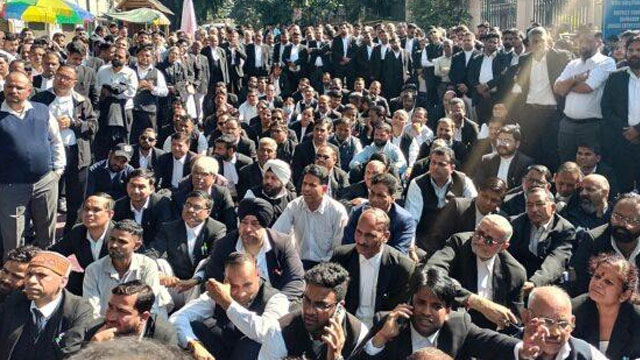 Advocate Lawyers staged a sit-in to press for their demands