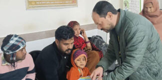 आयुष्मान को लेकर लाभार्थियों को किया जागरूक Beneficiaries were made aware of Ayushman scheme