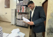 डीएम का सब रजिस्ट्रार कार्यालय ऋषिकेश में औचक निरीक्षण, गंभीर अनियमितताएं उजागर Serious irregularities at Sub-Registrar office in Rishikesh