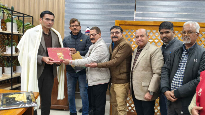 Journalist-union DM was honored by the Journalists Union