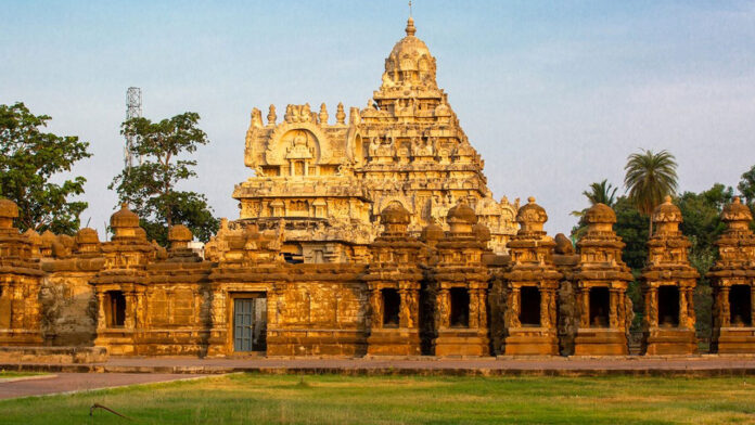 Kanchipuram is city of a thousand golden temples