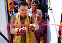 मुख्यमंत्री धामी ने किया लैब ऑन व्हील्स (इंफोसिस स्प्रिंगबोर्ड) किया का फ्लैग ऑफ CM Dhami flagged off Lab on Wheels initiative