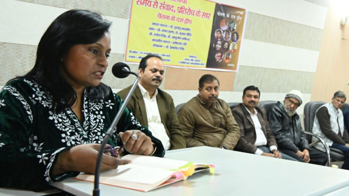 In-depth discussion on communication and time awareness