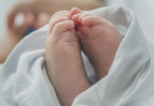 नाबालिग ने बच्ची को दिया जन्म, दुष्कर्म की आशंका Minor gave birth to a baby girl