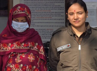 नाबालिग से दुष्कर्म : कलयुगी पिता के कृत्यों में शामिल थी कलयुगी माँ, गिरफ्तार Evil mother was complicit in actions of evil father