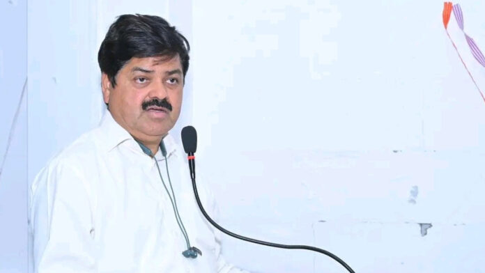 Law and democratic system has collapsed in state