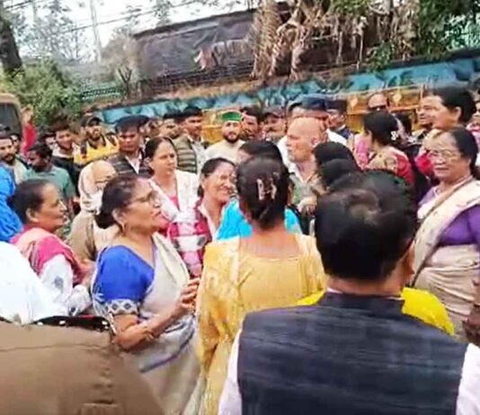 राज्य आंदोलनकारियों ने किया सचिवालय कूच Statehood Activists March to the Secretariat