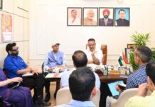 रूफ टॉप गार्डनिंग को बढ़ावा देने के लिए अन्य राज्यों के सफल मॉडलों का अध्ययन किया जाए : गणेश जोशी Promoting Rooftop Gardening