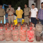 डीएम के निर्देश पर अवैध गैस कारोबार पर बड़ी कार्रवाई Major Crackdown on Illegal Gas Trade