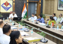 मतदाता सूची पुनरीक्षण कार्यो में लापरवाही नहीं होगी बर्दाश्त : डीएम Negligence in voter list revision work will not be tolerated