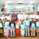 मुख्यमंत्री धामी ने चयनित 483 अभ्यर्थियों को नियुक्ति पत्र प्रदान किए CM Dhami handed over appointment letters