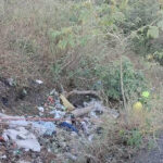 देहरादून-मसूरी मार्ग पर खाई में गिरा ट्रक, चालक की मौत, हेल्पर गंभीर Truck fell into ditch on Dehradun-Mussoorie road