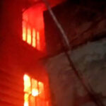 गिफ्ट सेंटर के गोदाम में लगी भीषण आग, भारी नुकसान की आशंका Massive Fire Breaks Out in Gift Center Warehouse