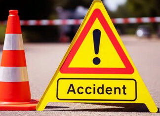 बेकाबू तेज रफ्तार कार की चपेट में आकर दो महिलाओं की दर्दनाक मौत Tragic Death of Two Women