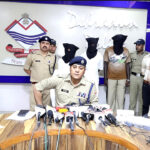 कोबरा गैंग के दो विदेशी पैडलरों सहित तीन गिरफ्तार Two Foreign Peddlers from Cobra Gang Arrested