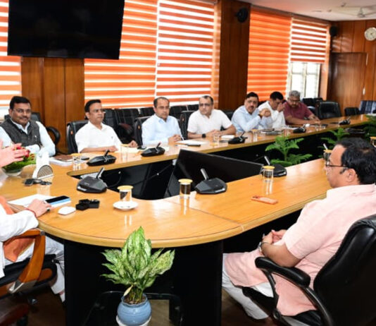 श्रद्धालुओं की सुविधा सर्वोच्च प्राथमिकता : सीएम धामी Convenience of pilgrims is the top priority