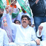 कांग्रेस ने भूमि घोटालों पर खोला मोर्चा, किया सचिवालय कूच Congress opens a front against land scams