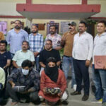 फर्जी शस्त्र लाइसेंस से हथियारों की हनक दिखाने वाले तीन गिरफ्तार Three arrested for flaunting weapons using fake arms licenses