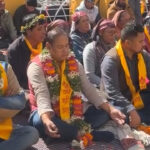 बदरीनाथ धाम में कथित चढ़ावा चोरी के खिलाफ विधायक बुटोला का मौन व्रत MLA Butola vow of silence