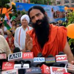 सुधर जाओ, नहीं तो आंदोलन और ज्यादा हो सकते हैं : बाबा रामदेव Mend your ways or else protests could escalate further