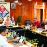 धामी मंत्रिमंडल की बैठक में 17 प्रस्तावों पर लगी मुहर, अदानी ग्रुप को पावर प्रोजेक्ट की मंजूरी 17 proposals approved at Dhami Cabinet meeting