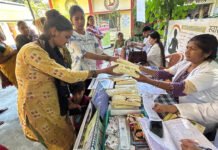प्राथमिक स्वास्थ्य केंद्र बालावाला में आयोजित स्वास्थ्य शिविर में 181 मरीजों का पंजीकरण 181 patients registered at health camp