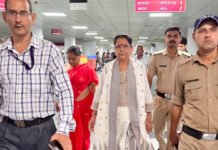 राज्य महिला आयोग अध्यक्ष कुसुम कंडवाल ने एम्स पहुंचकर पीड़िता का जाना हाल State Women Commission Chairperson Kusum Kandwal