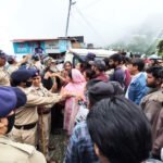 जहां दफन है महान स्वतंत्रता सेनानी अब्बास तैयबजी वहां चला बुलडोजर Bulldozer used on Mussoorie historic mosque