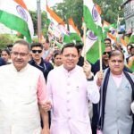 तिरंगा करोड़ों भारतवासियों के स्वाभिमान का प्रतीक : मुख्यमंत्री धामी Tricolour is a symbol of self-respect of crores of Indians