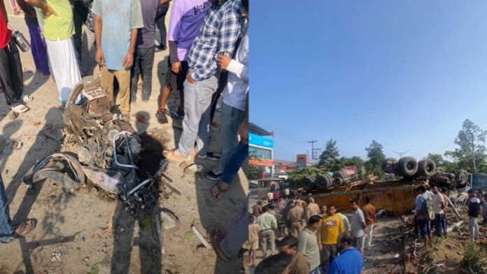 मोहब्बेवाला में सीमेंट से लदा ट्रक पलटा, दो की मौत, दो गंभीर Cement-laden truck overturns in Mohabbewala